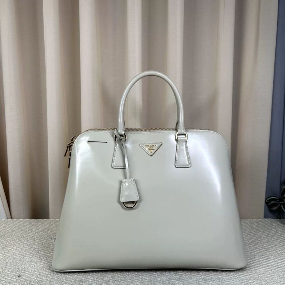 Prada Women Pre-Loved Bag Very Good Condition